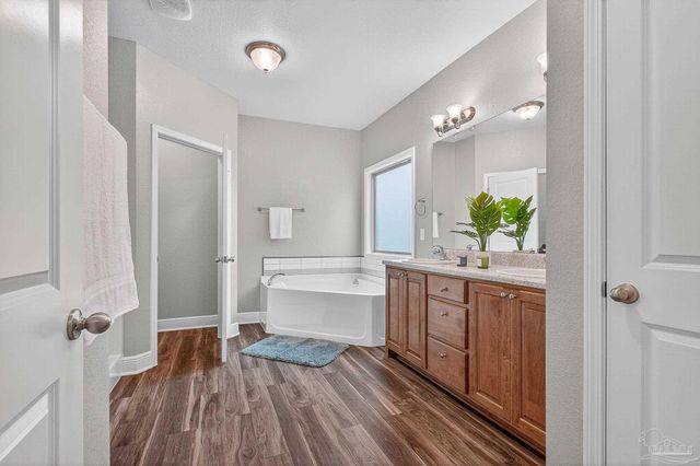 10689 Trailblazer Way, Pensacola, FL 32506