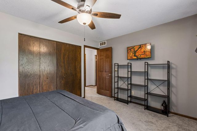 10650 105th Avenue N, Maple Grove, MN 55369