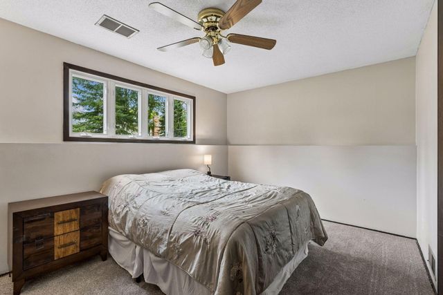 10650 105th Avenue N, Maple Grove, MN 55369