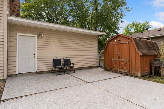10650 105th Avenue N, Maple Grove, MN 55369