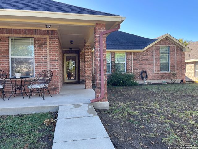 1607 Sunspur Rd, New Braunfels, TX 78130