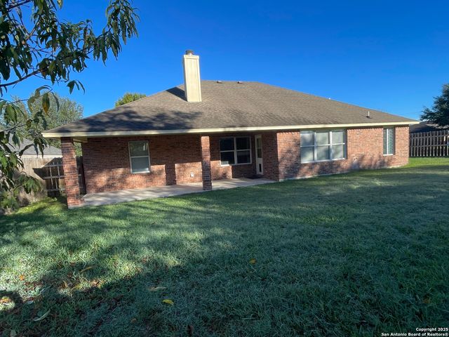 1607 Sunspur Rd, New Braunfels, TX 78130