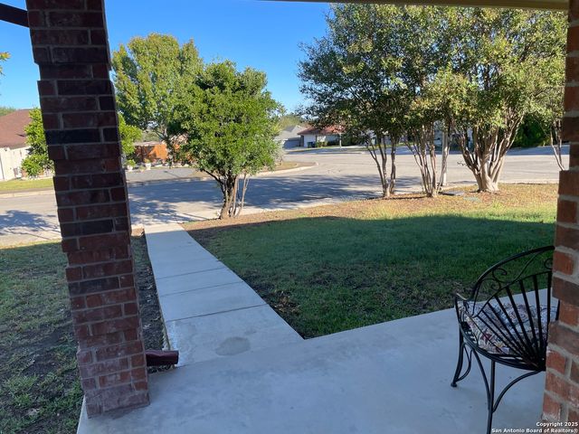 1607 Sunspur Rd, New Braunfels, TX 78130