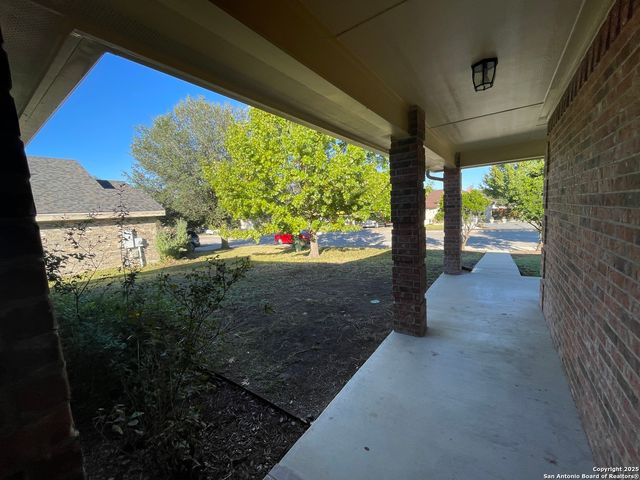 1607 Sunspur Rd, New Braunfels, TX 78130