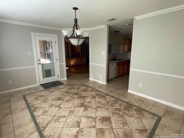 1607 Sunspur Rd, New Braunfels, TX 78130