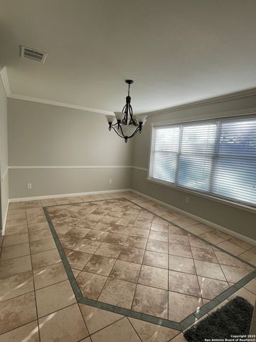 1607 Sunspur Rd, New Braunfels, TX 78130