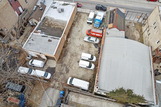 2347 W Grand Avenue, Chicago, IL 60612