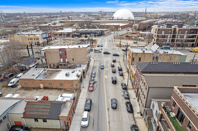 2347 W Grand Avenue, Chicago, IL 60612