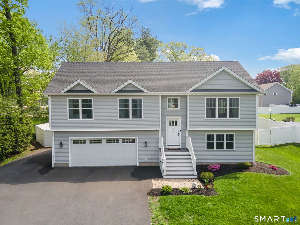 578 Camp Street, Plainville, CT 06062