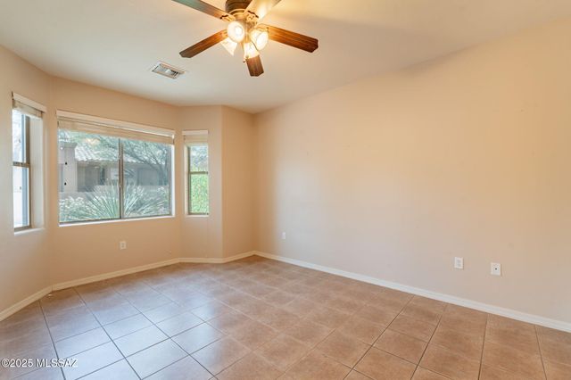 503 W Shadow Wood St, Green Valley, AZ 85614