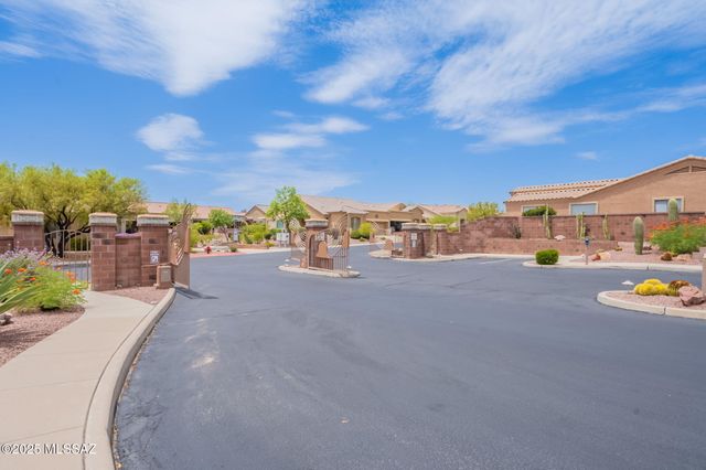 503 W Shadow Wood St, Green Valley, AZ 85614