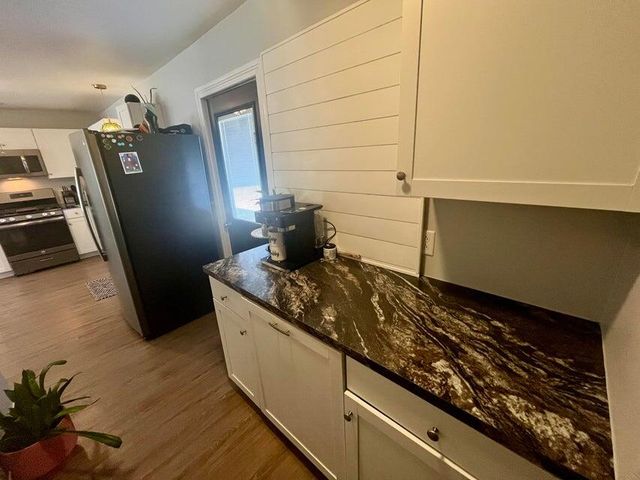 1209 Xenia Street, Plainview, TX 79072