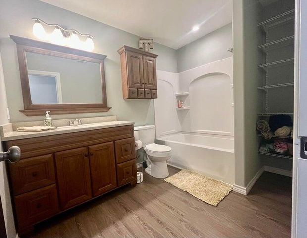 1209 Xenia Street, Plainview, TX 79072