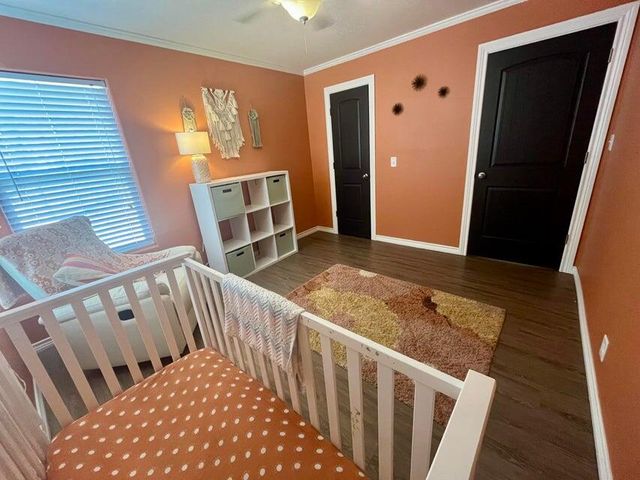 1209 Xenia Street, Plainview, TX 79072