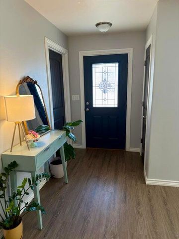 1209 Xenia Street, Plainview, TX 79072