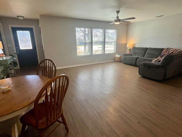 1209 Xenia Street, Plainview, TX 79072