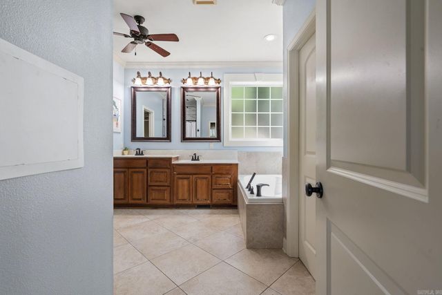 754 Peaceful Valley Road, Hot Springs, AR 71901