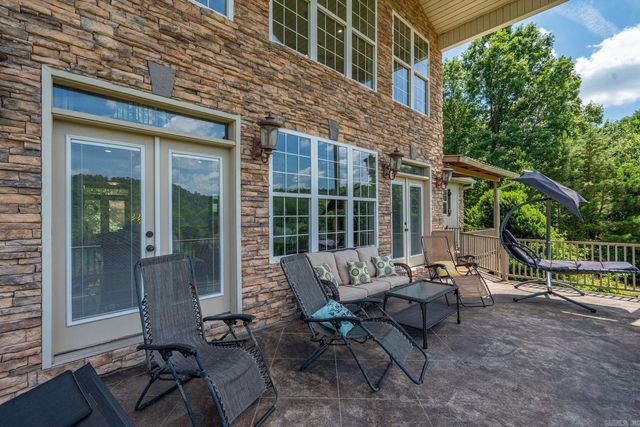 754 Peaceful Valley Road, Hot Springs, AR 71901