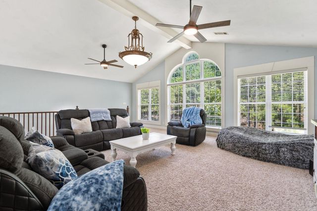 754 Peaceful Valley Road, Hot Springs, AR 71901