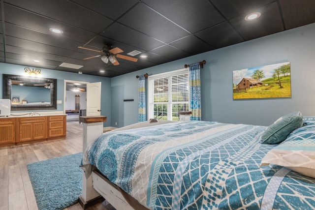 754 Peaceful Valley Road, Hot Springs, AR 71901