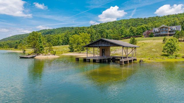 754 Peaceful Valley Road, Hot Springs, AR 71901