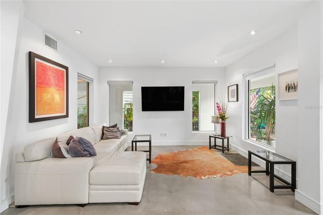 6108 S ELKINS AVENUE, Tampa, FL 33611