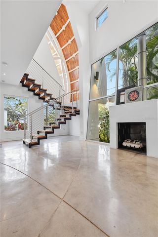 6108 S ELKINS AVENUE, Tampa, FL 33611