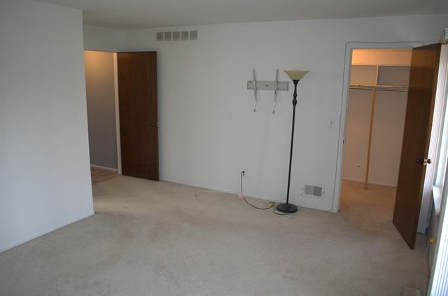 30831 Hunters Unit: 23, Farmington Hills, MI 48334