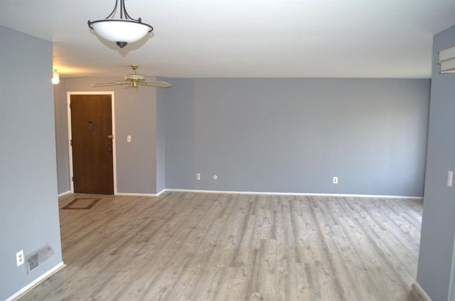 30831 Hunters Unit: 23, Farmington Hills, MI 48334