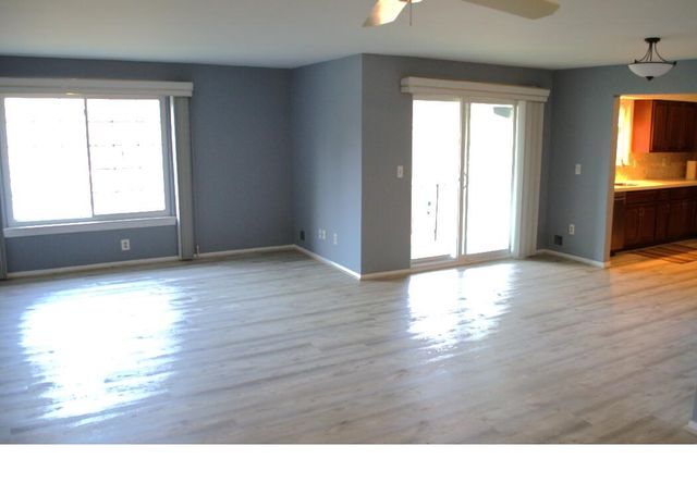 30831 Hunters Unit: 23, Farmington Hills, MI 48334