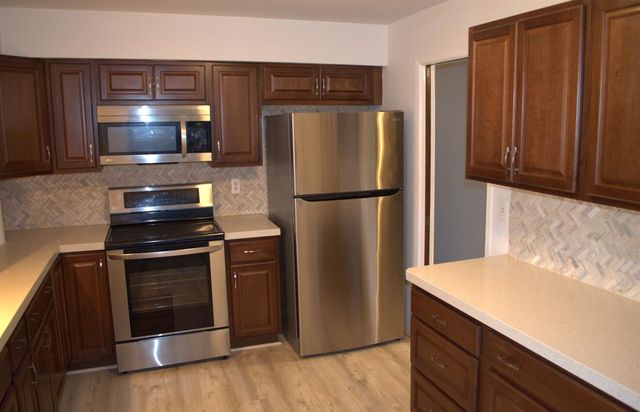 30831 Hunters Unit: 23, Farmington Hills, MI 48334