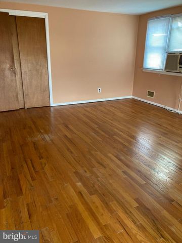 25 MALLORY WAY, Hamilton, NJ 08610