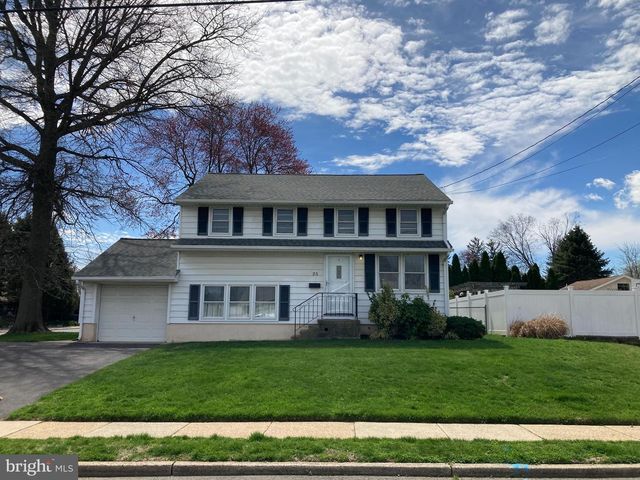 25 MALLORY WAY, Hamilton, NJ 08610