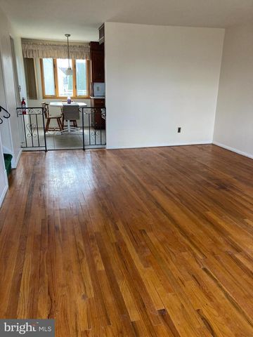 25 MALLORY WAY, Hamilton, NJ 08610