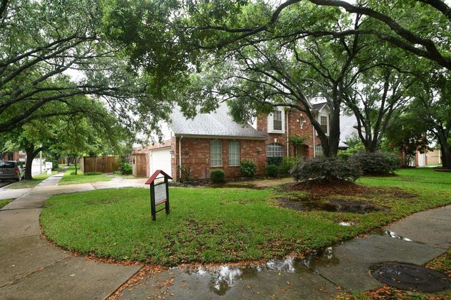 10430 Sanibel Falls Court, Houston, TX 77095