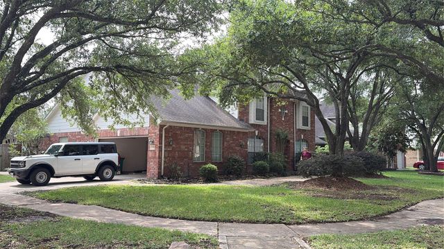 10430 Sanibel Falls Court, Houston, TX 77095