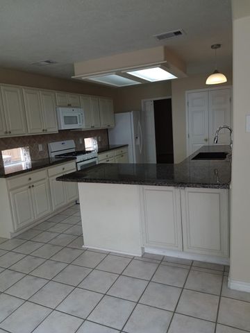 10430 Sanibel Falls Court, Houston, TX 77095