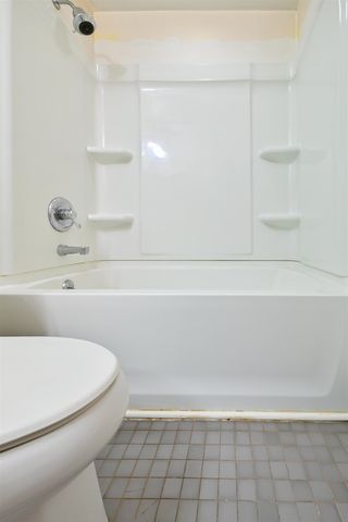 139 West Merrimack St Apt 3, Manchester, NH 03101