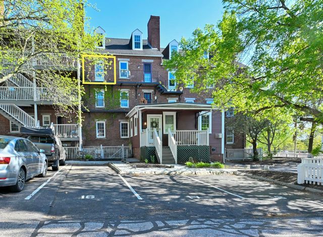 139 West Merrimack St Apt 3, Manchester, NH 03101