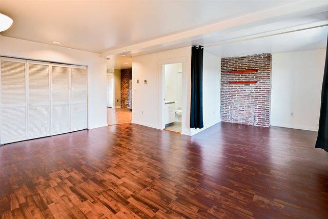 139 West Merrimack St Apt 3, Manchester, NH 03101