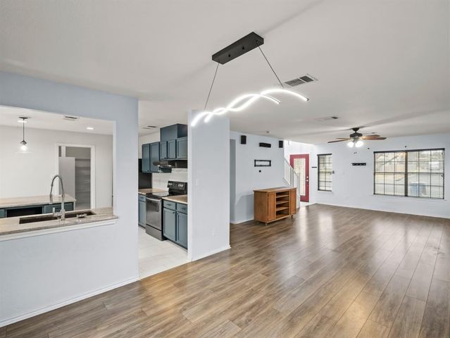 2411 Lavendale CT, Austin, TX 78748