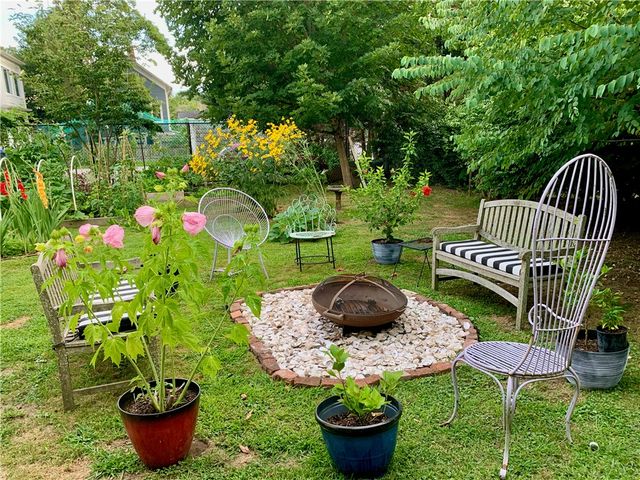 56 Ivy Street, Providence, RI 02906