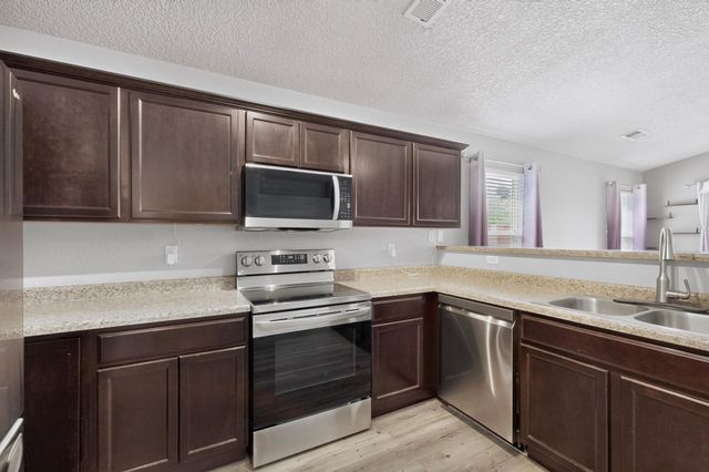 2029 N Ensenada Circle SE, Albuquerque, NM 87124