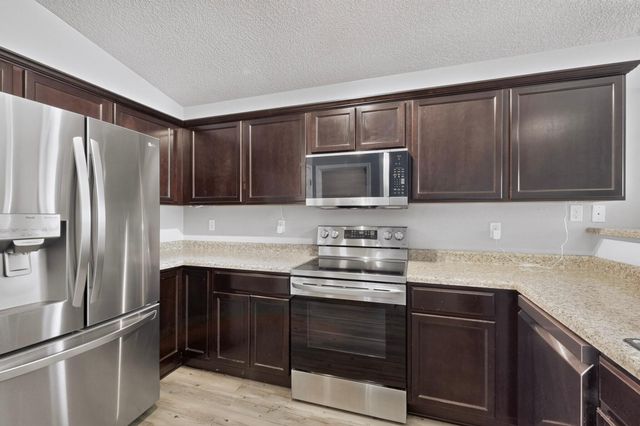 2029 N Ensenada Circle SE, Albuquerque, NM 87124