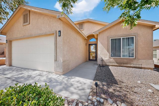 2029 N Ensenada Circle SE, Albuquerque, NM 87124