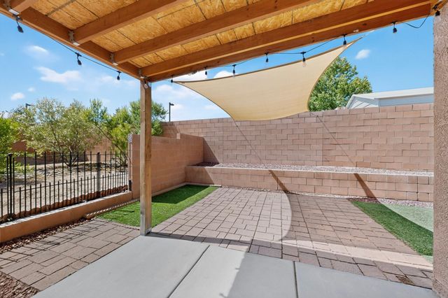 2029 N Ensenada Circle SE, Albuquerque, NM 87124