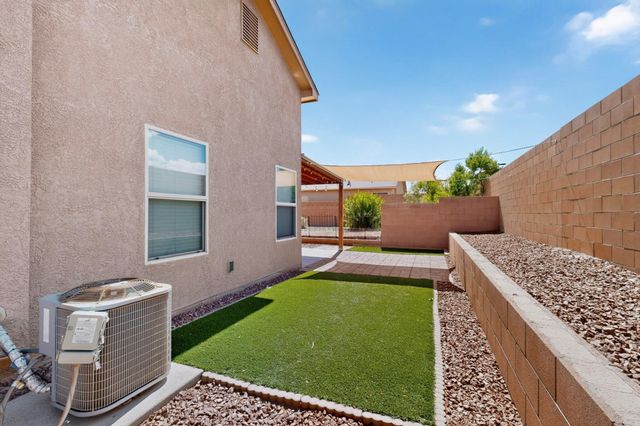 2029 N Ensenada Circle SE, Albuquerque, NM 87124