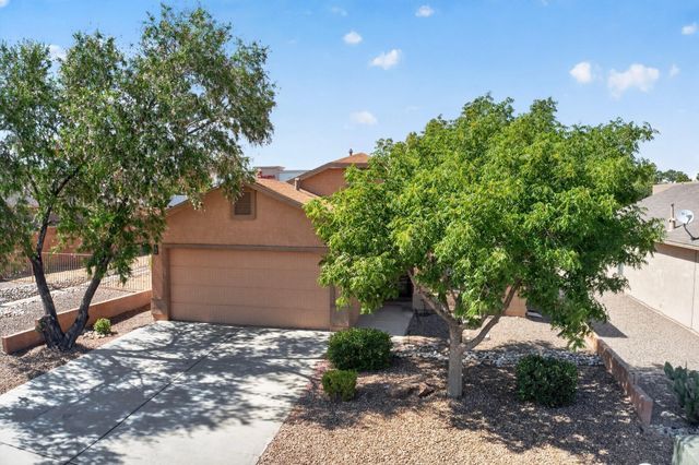 2029 N Ensenada Circle SE, Albuquerque, NM 87124