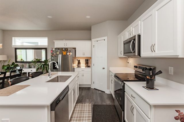 705 SE Drumlin Drive, Waukee, IA 50263