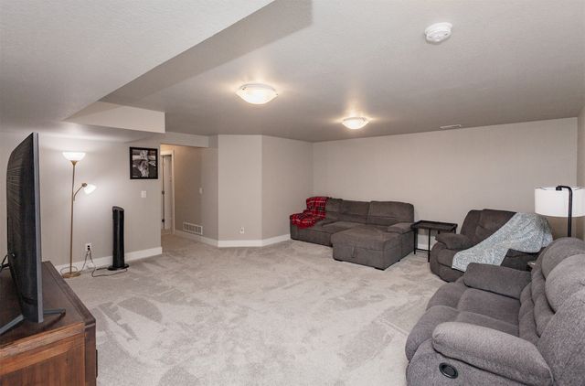 705 SE Drumlin Drive, Waukee, IA 50263